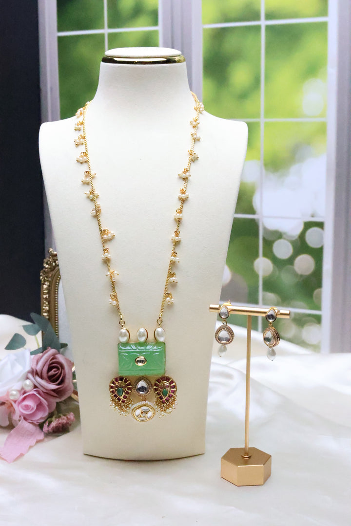 Carved Stone Pearl Chain Necklace [10155]