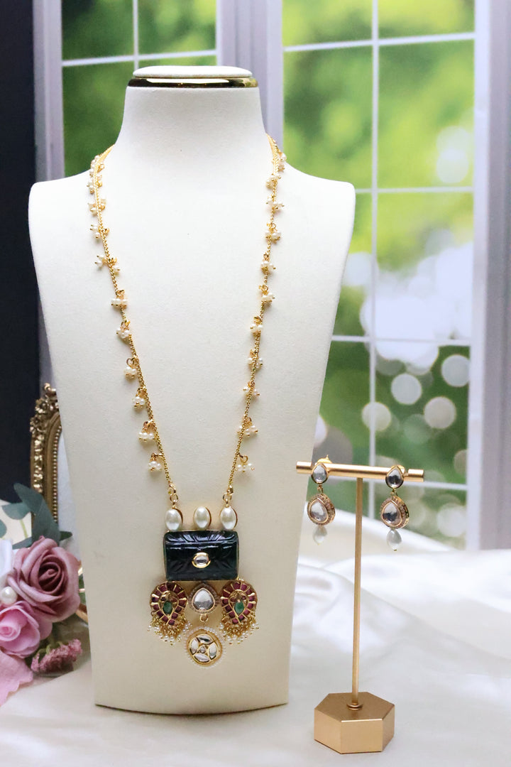 Carved Stone Pearl Chain Necklace [10155]