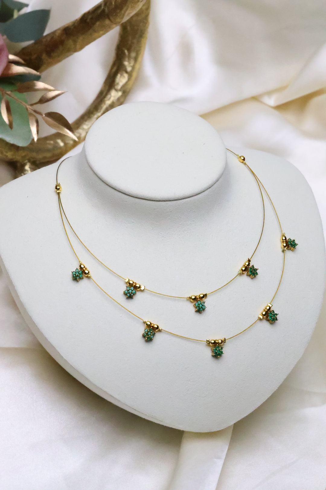 Invisible Wire Necklace with Stars  [11702]