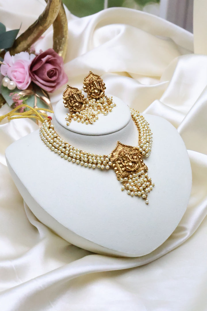 Cluster Pearl Ganesha Necklace [8741]