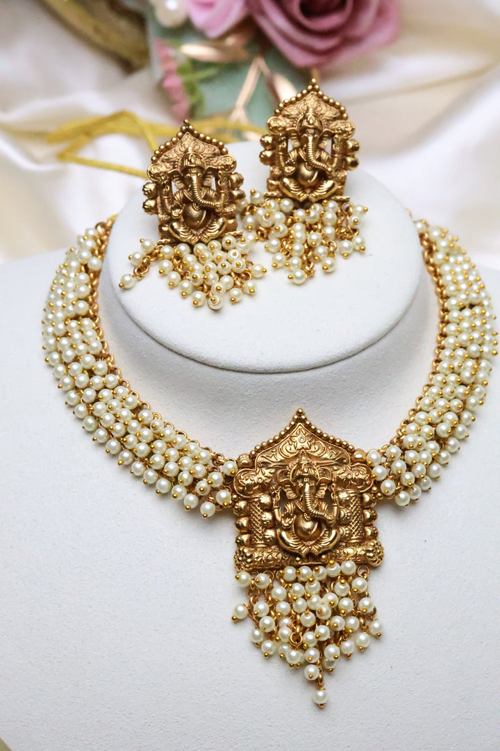 Cluster Pearl Ganesha Necklace [8741]