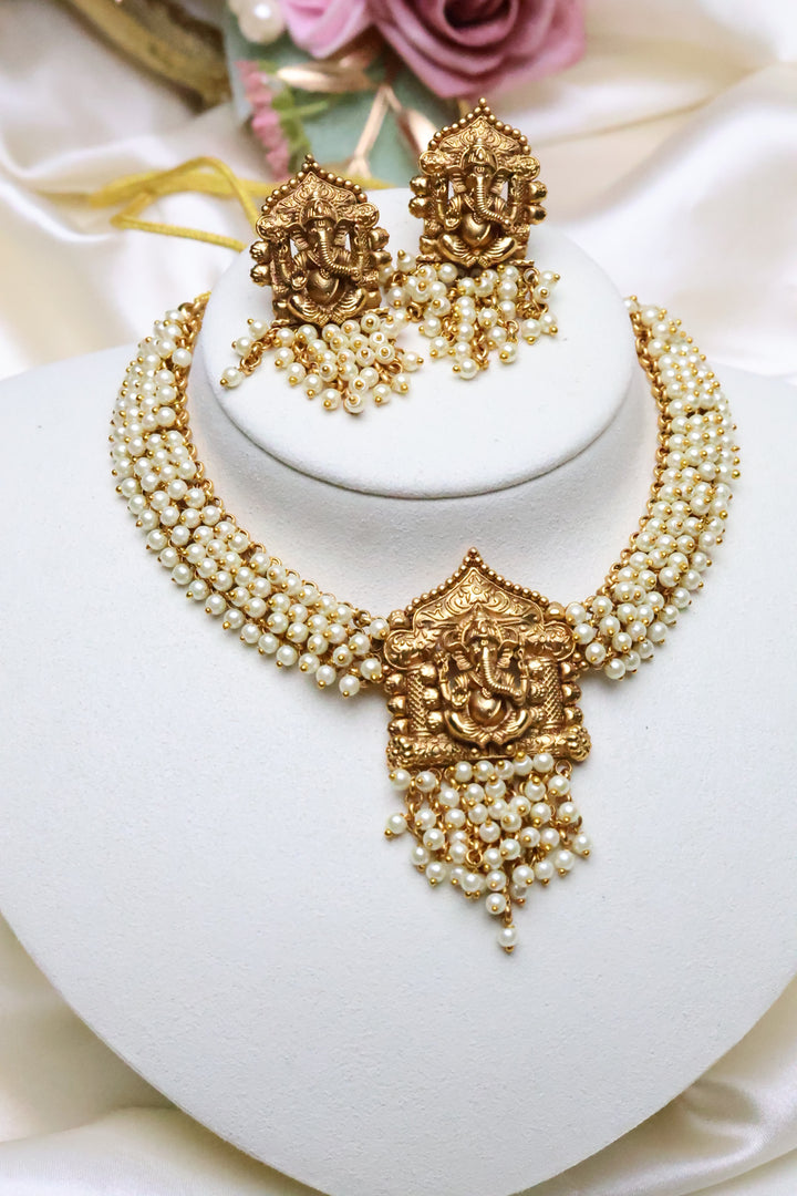 Cluster Pearl Ganesha Necklace [8741]