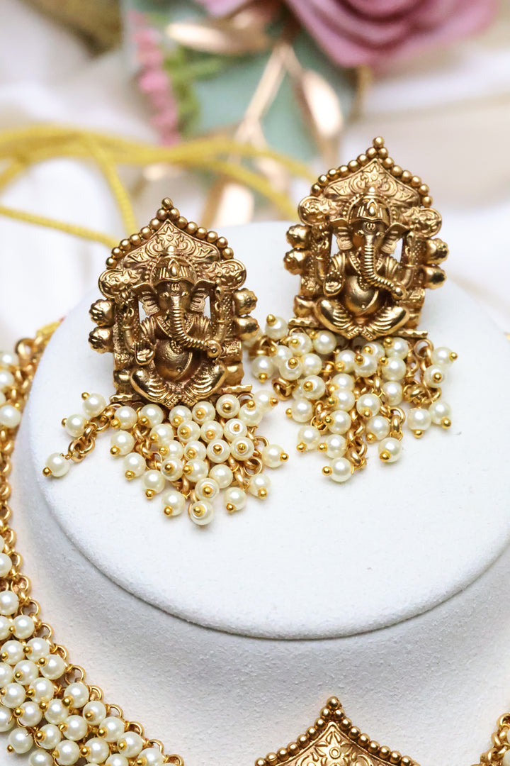 Cluster Pearl Ganesha Necklace [8741]
