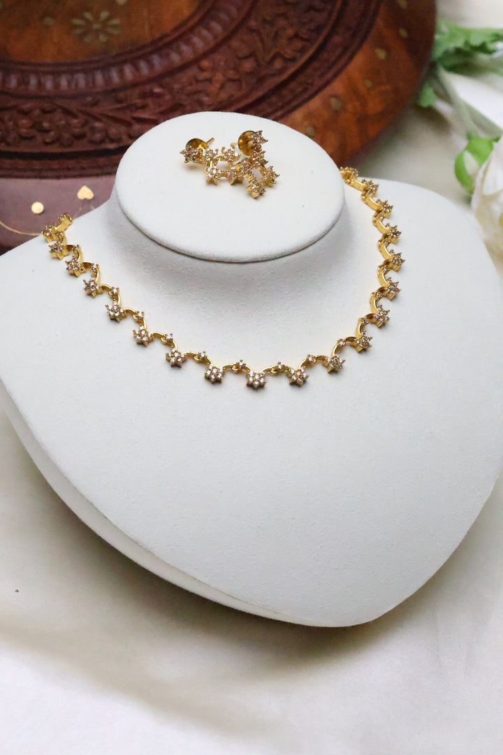 Dainty Floral CZ Necklace Set [12020]