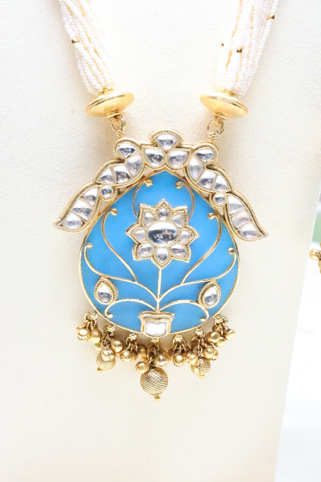 Pearl Mala with Inlay work Pendant [11072]