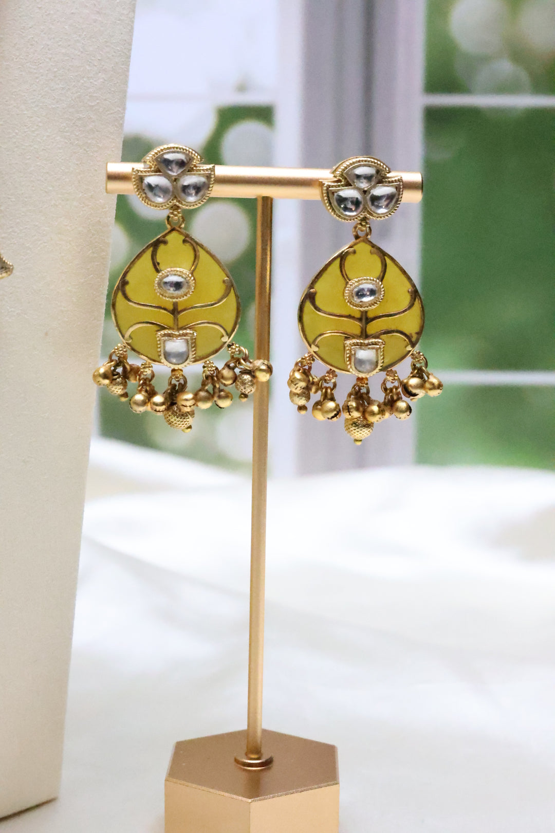 Pearl Mala with Inlay work Pendant [11072]
