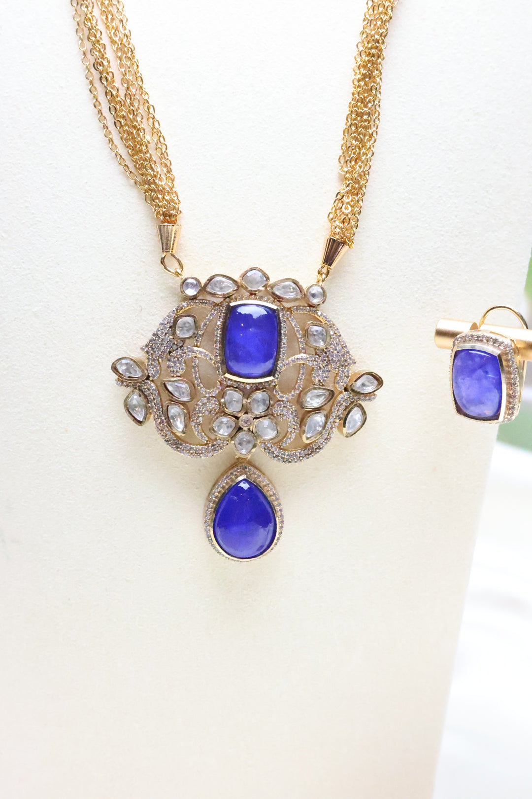 Kundan doublet Pendant set [9886]
