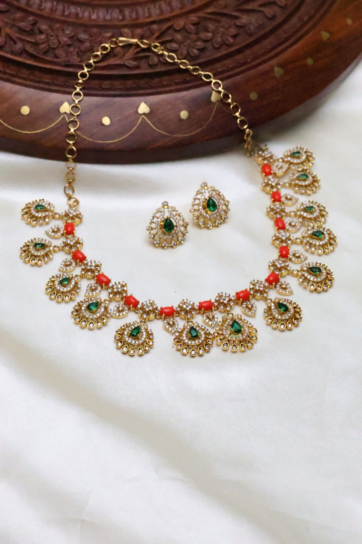 Antique Green & Coral Necklace Set [12009]