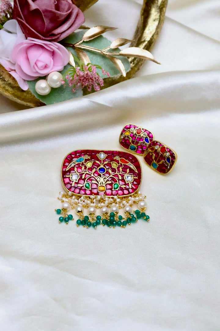 92.5 Silver Jharokha Tales Pendant and Earring Set [12127]
