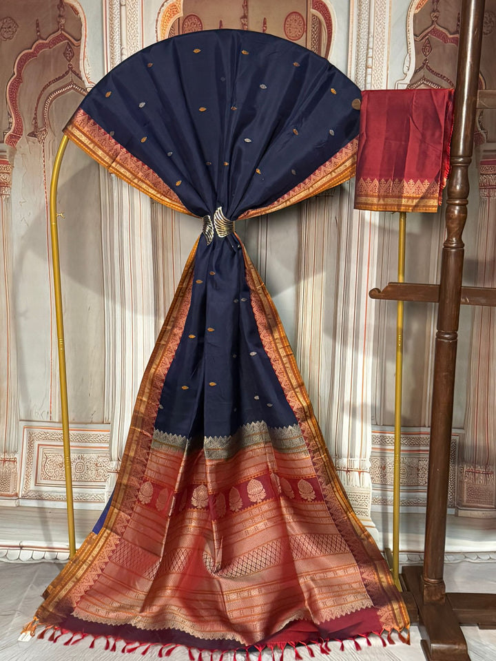 Premium Kanjeevaram with Zari Threadwork [9943]