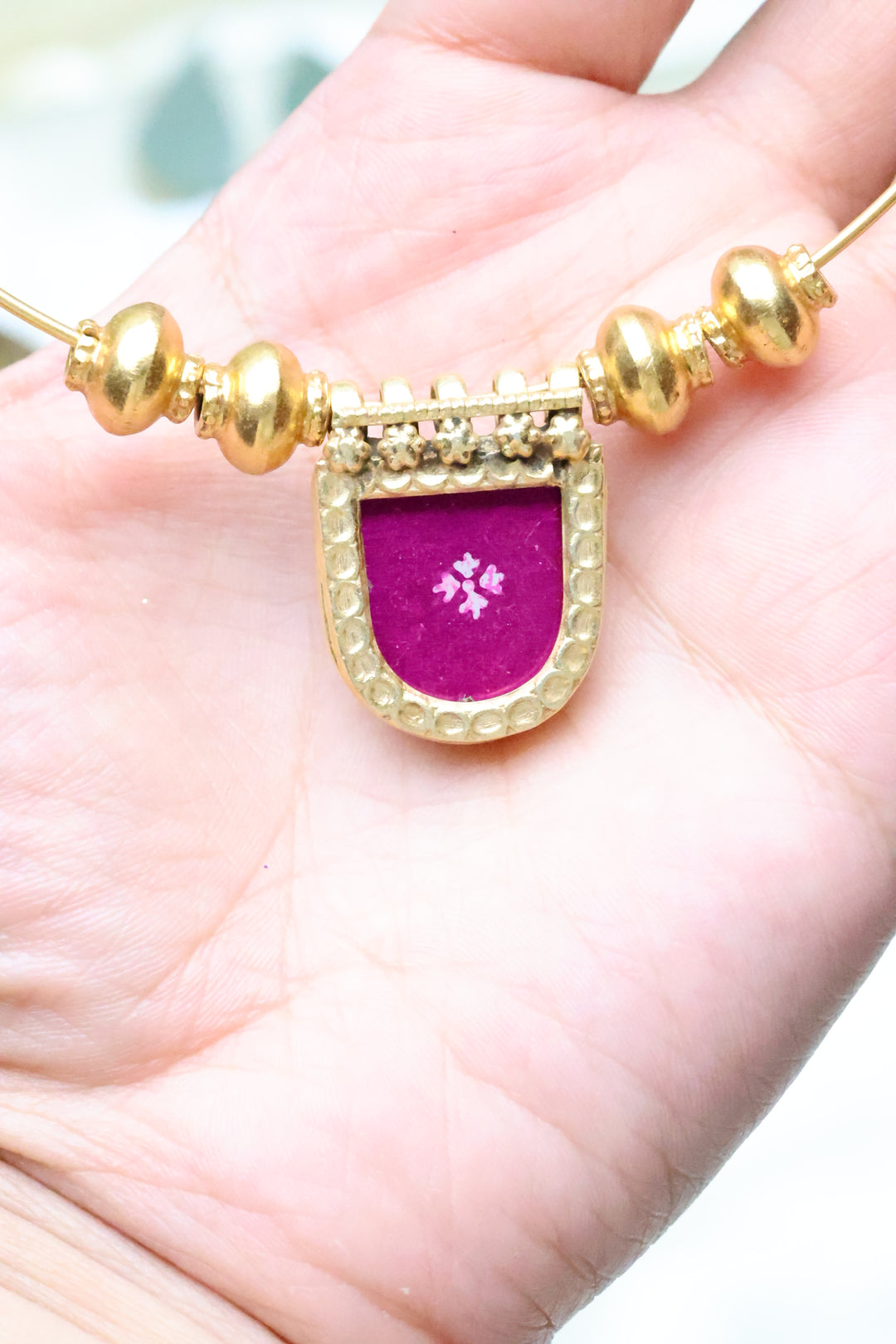 Rang-e-Meenakari Hasli