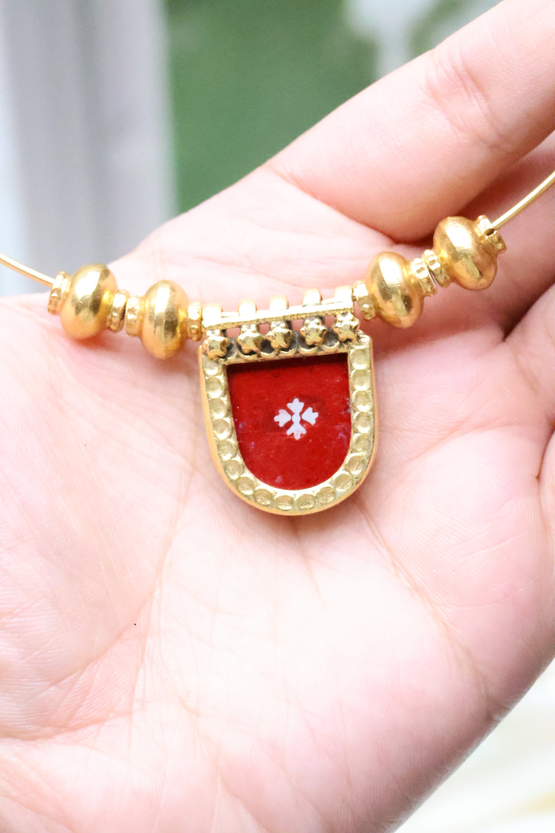Rang-e-Meenakari Hasli
