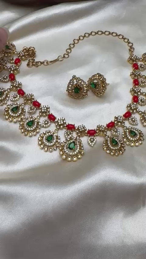 Antique Green & Coral Necklace Set [12009]